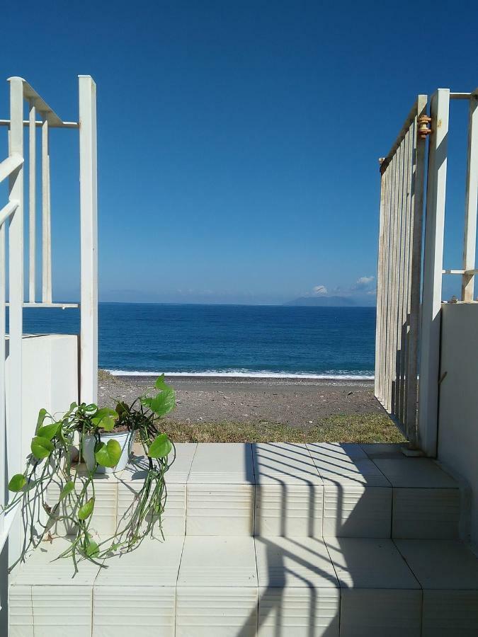 La Foresteria Di Maestina บาร์เชลโลนา-ปอซโซ ดี กอตโต ภายนอก รูปภาพ